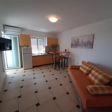 Apartments Bruna - 300M From Beach