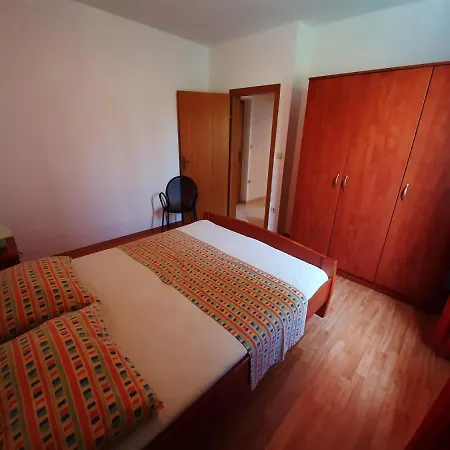 Apartments Bruna - 300M From Beach Apartment