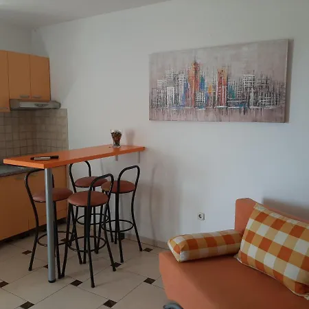 Apartments Bruna - 300M From Beach *