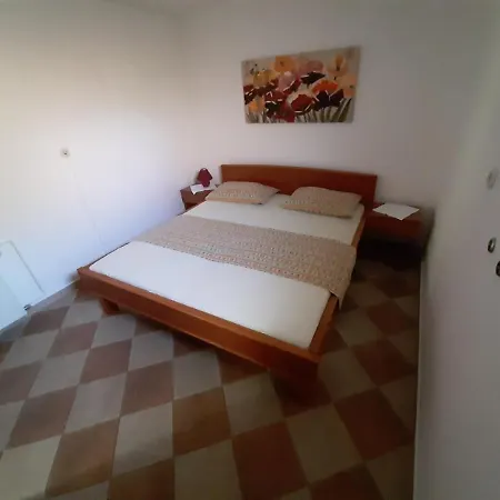 Apartments Bruna - 300M From Beach Apartment *