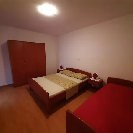Apartments Bruna - 300M From Beach Apartment *