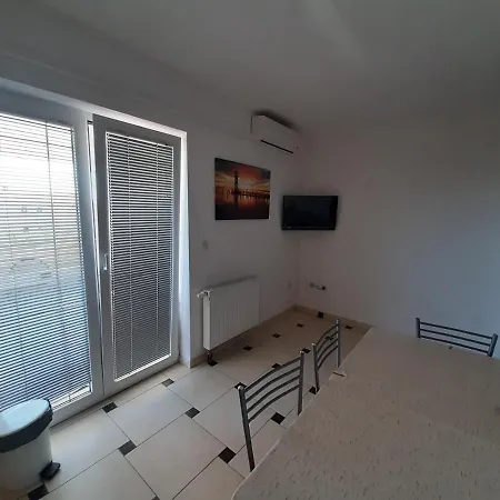 Apartment Apartments Bruna - 300M From Beach
