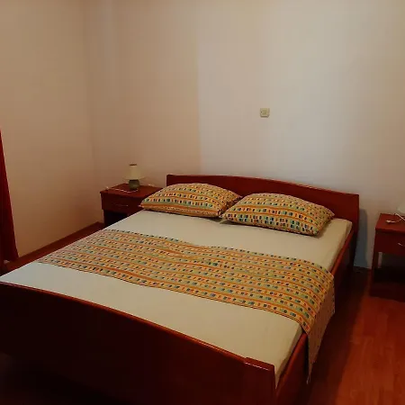 Apartments Bruna - 300M From Beach