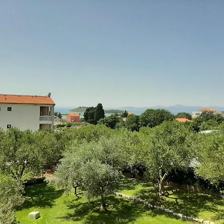 Apartments Bruna - 300M From Beach Apartment *