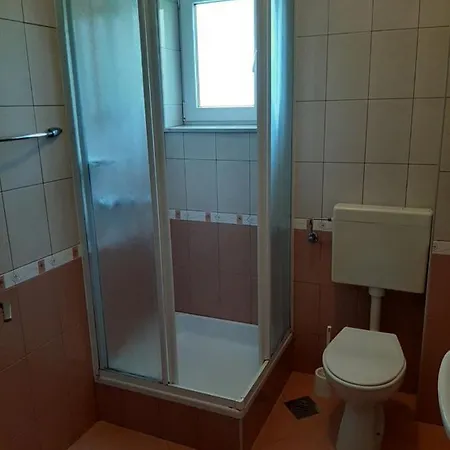 Apartments Bruna - 300M From Beach * Pakoštane
