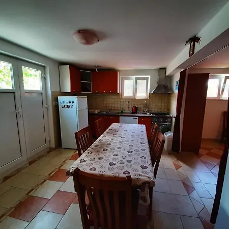 Appartement Apartments Bruna - 300M From Beach
