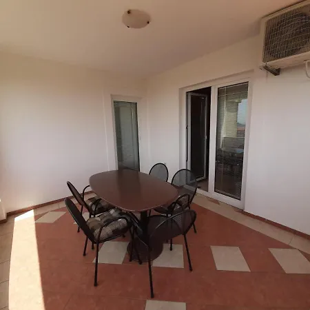 Apartments Bruna - 300M From Beach Appartement *
